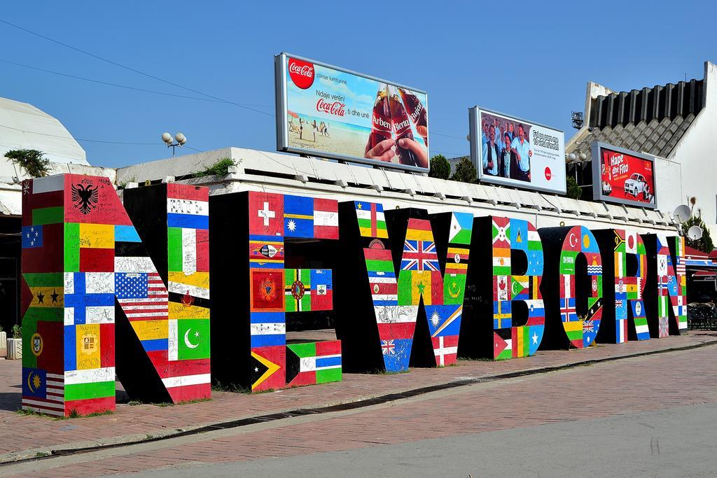 Aka 1 - Big Central Apartment Pristina Exterior photo